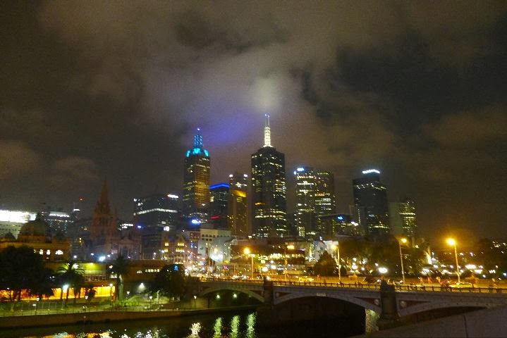 Melbourne by night