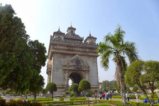 Patuxai Monument